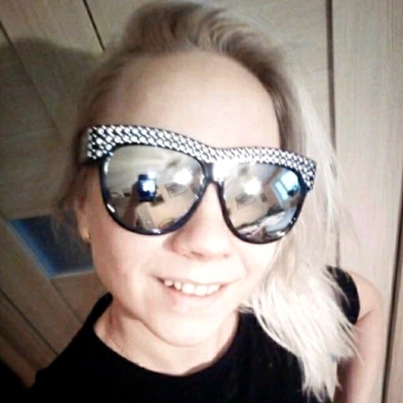 🕶Rhinestone💎Studded Mirror💎Lens Sunglasses🕶 - Picture 5 of 9